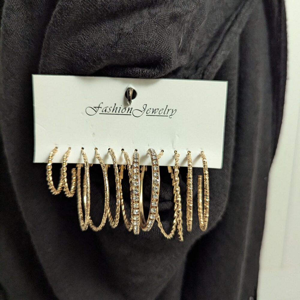 6 sets of earrings 3@$15
